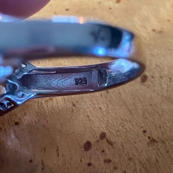 Genuine Sky Blue Topaz Sterling Silver Cocktail Ring Size 7 - Picture 6 of 10